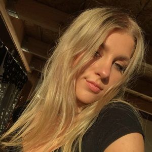 Meet your Posher, Laila